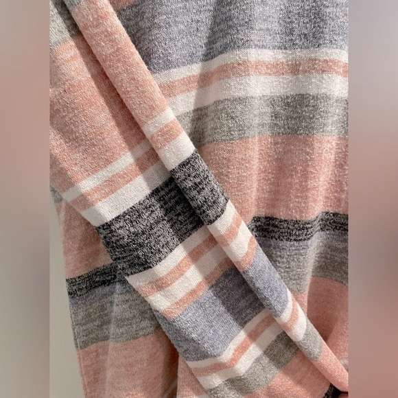 DB SUNDAY by DRESSBARN Lightweight Hoodie - Picture 4 of 6